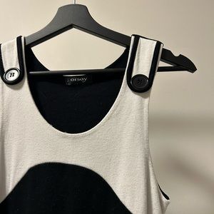 Black and white vintage dress with buttons